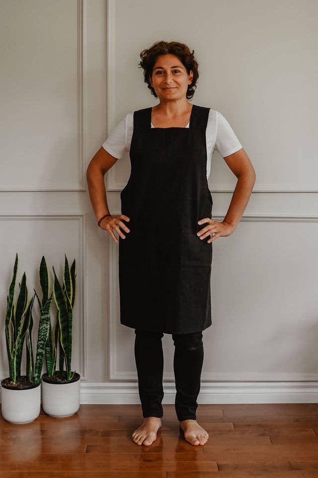 Adult Pinafore Linen Apron | The Nickel Refillery