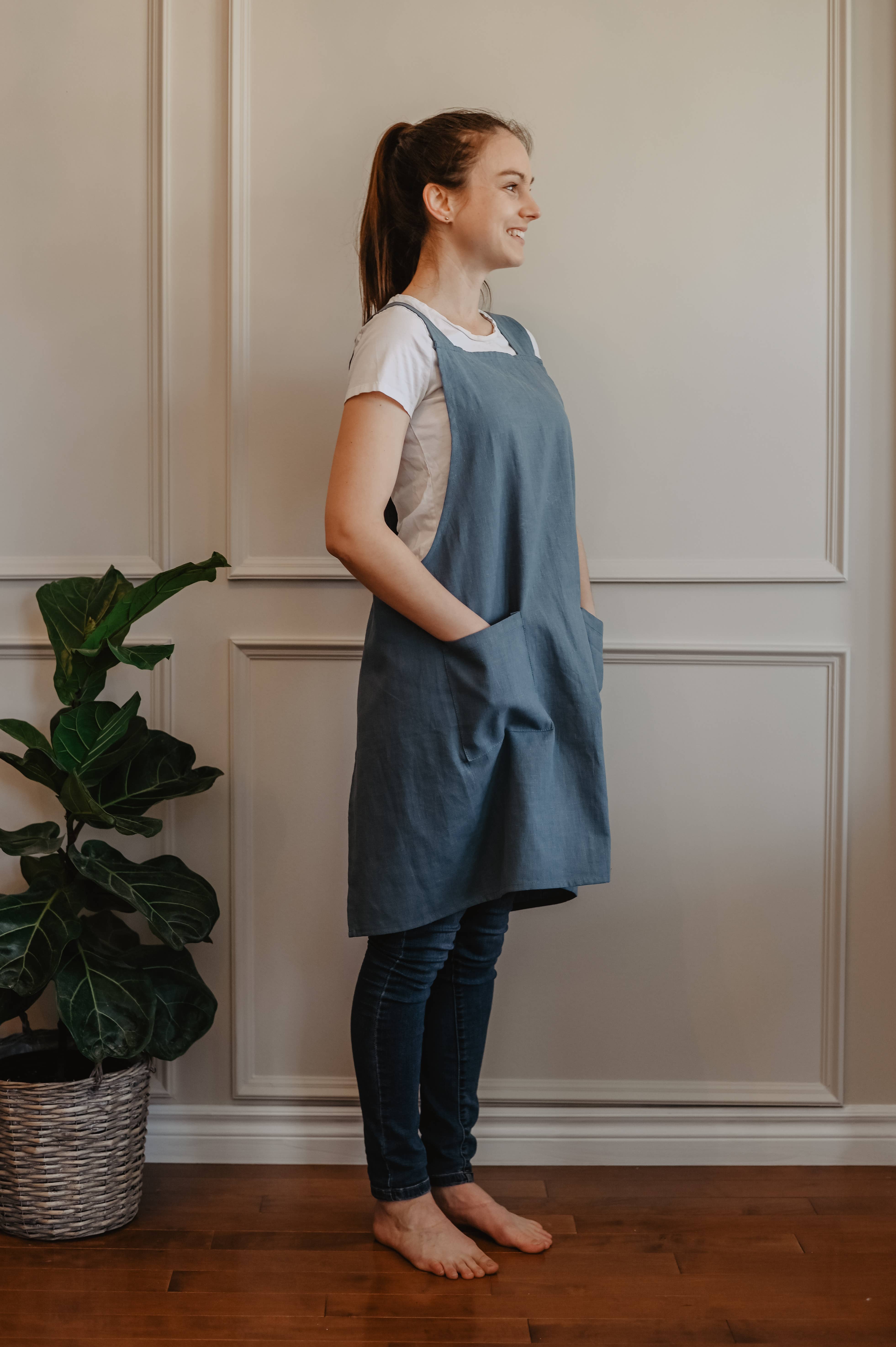 Adult Pinafore Linen Apron | The Nickel Refillery